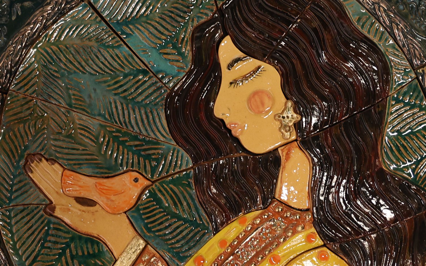 Haifa Al Khuzaie: Threads of Memory