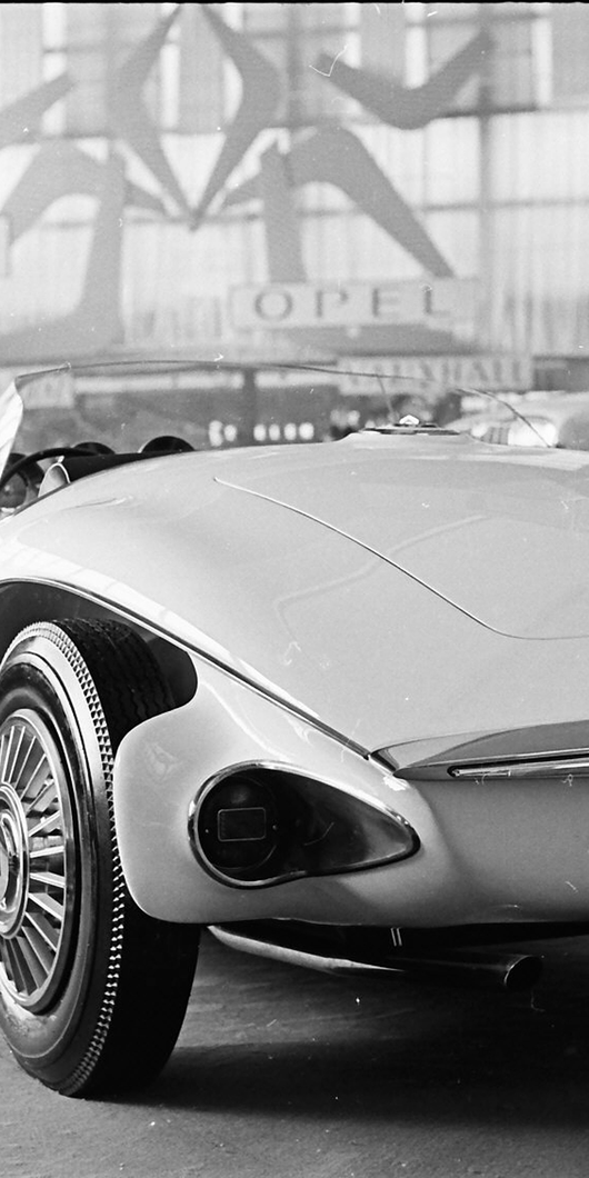 Cobra Mercer Paris Show 1966 rear (Graham Gauld)