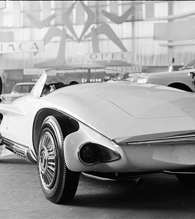 Cobra Mercer Paris Show 1966 rear (Graham Gauld)