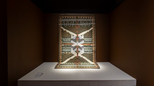 hanging carpet