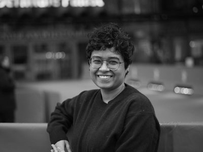 lady in a red backgroung