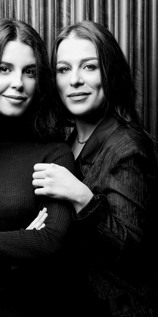 Black and white potrrait of ttwo women